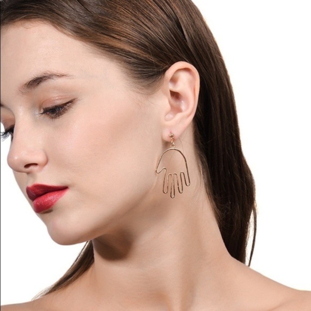 3/$30 ๐ Abstract Hand Earrings - Picture 2 of 4